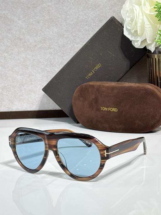Picture of Tom Ford Sunglasses _SKUfw77318253fw